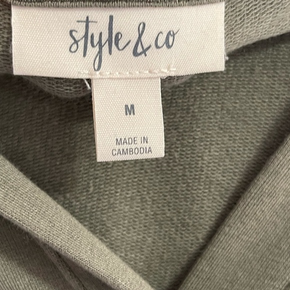 Style&Co Women's Pullover Hoodie size medium - Picture 4 of 8